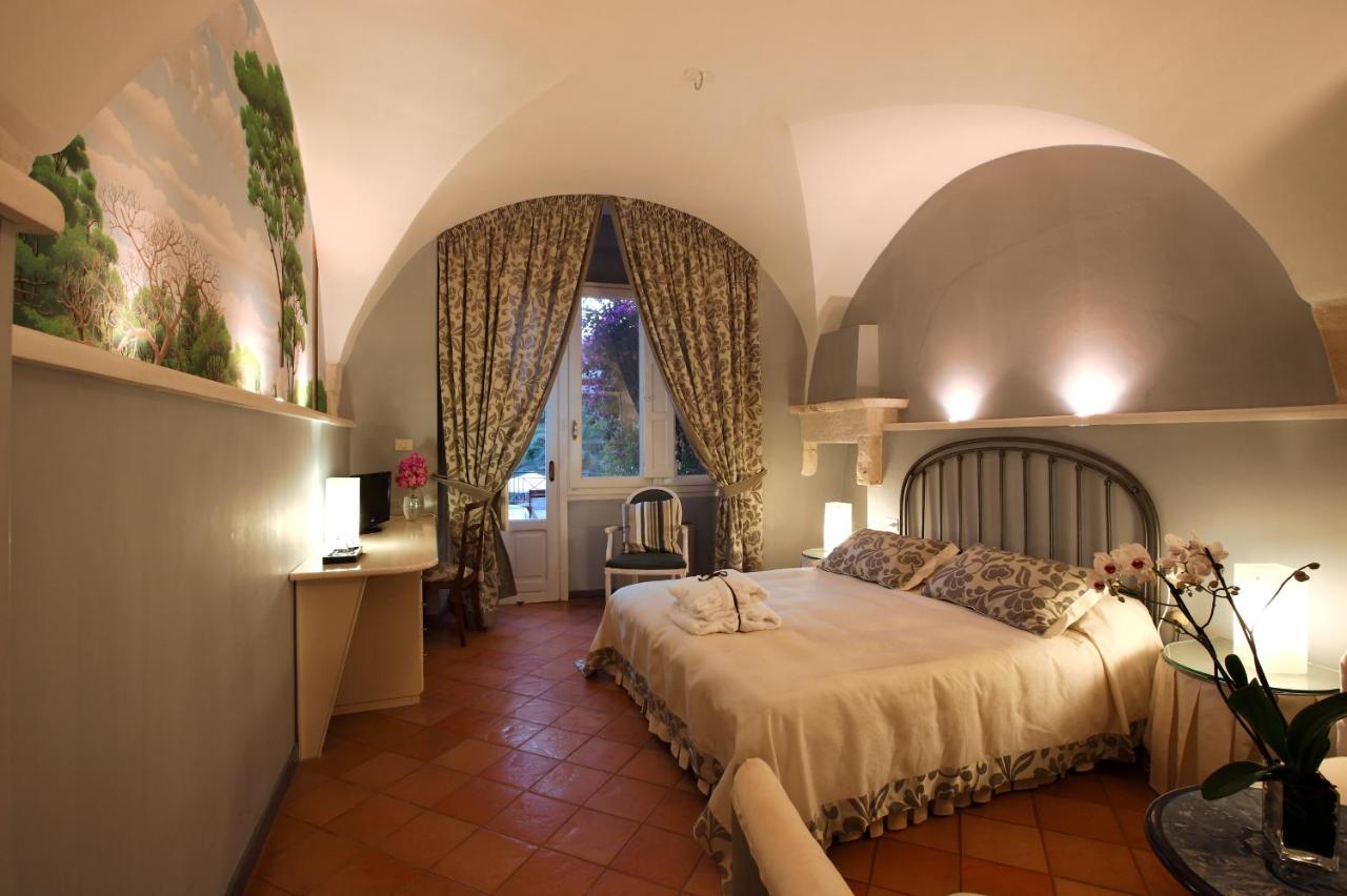 Hotel Park Novecento Resort Ostuni Rum bild